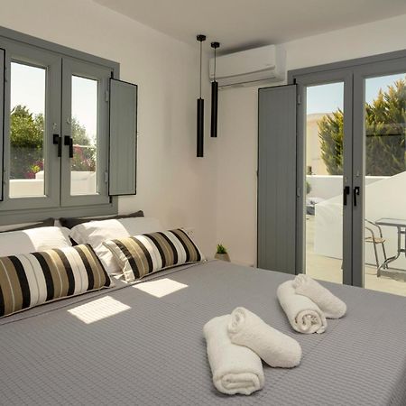 Linea Luxury Suites Fira (Santorini) Exterior foto