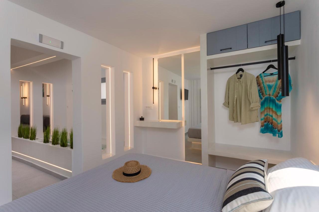 Linea Luxury Suites Fira (Santorini) Exterior foto