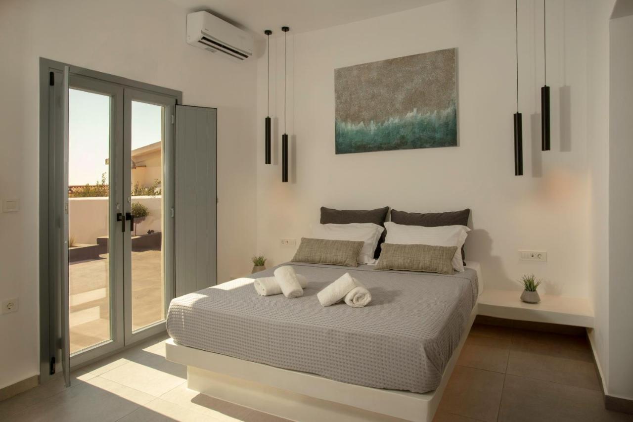 Linea Luxury Suites Fira (Santorini) Exterior foto