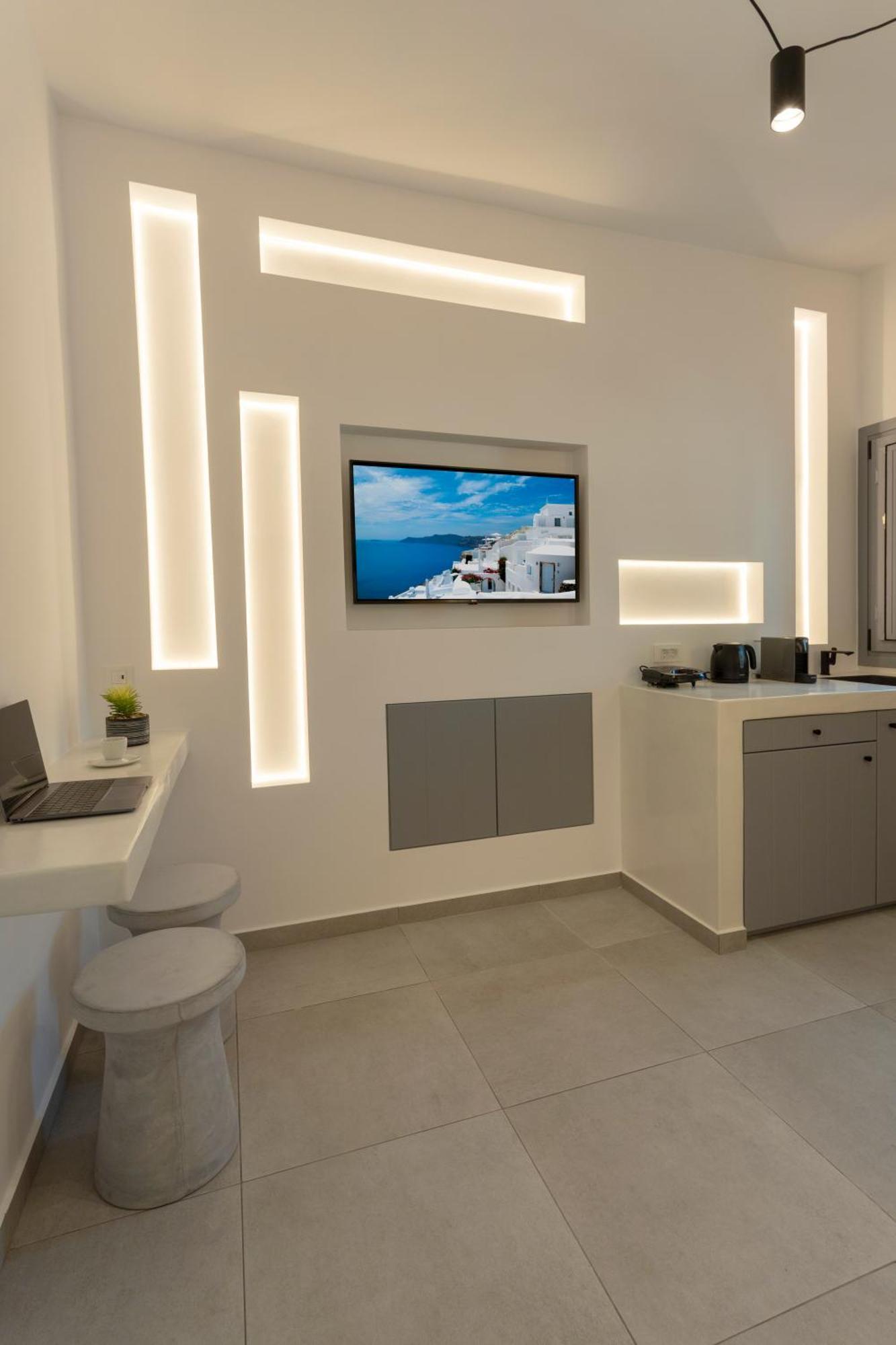 Linea Luxury Suites Fira (Santorini) Exterior foto