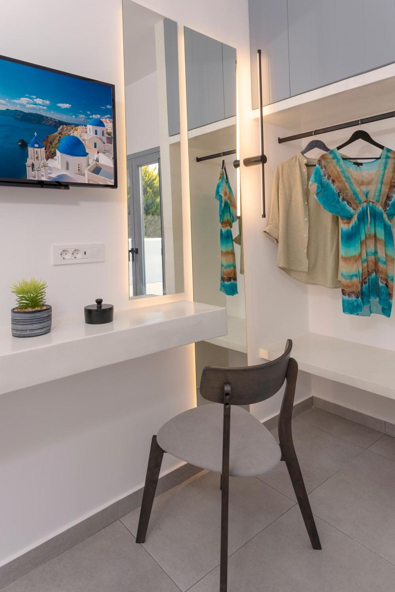 Linea Luxury Suites Fira (Santorini) Exterior foto