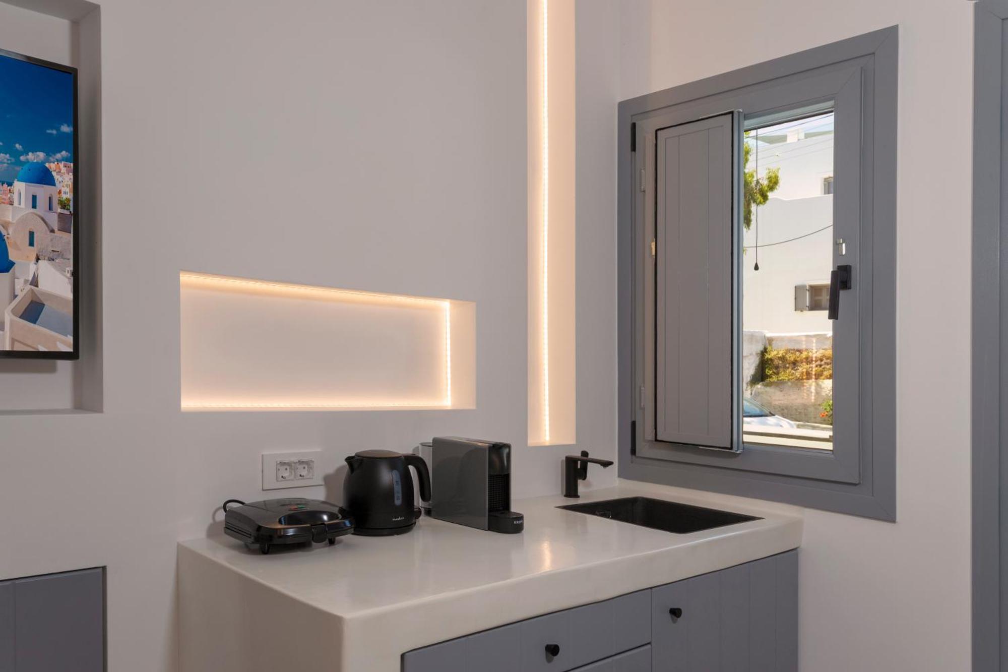 Linea Luxury Suites Fira (Santorini) Exterior foto