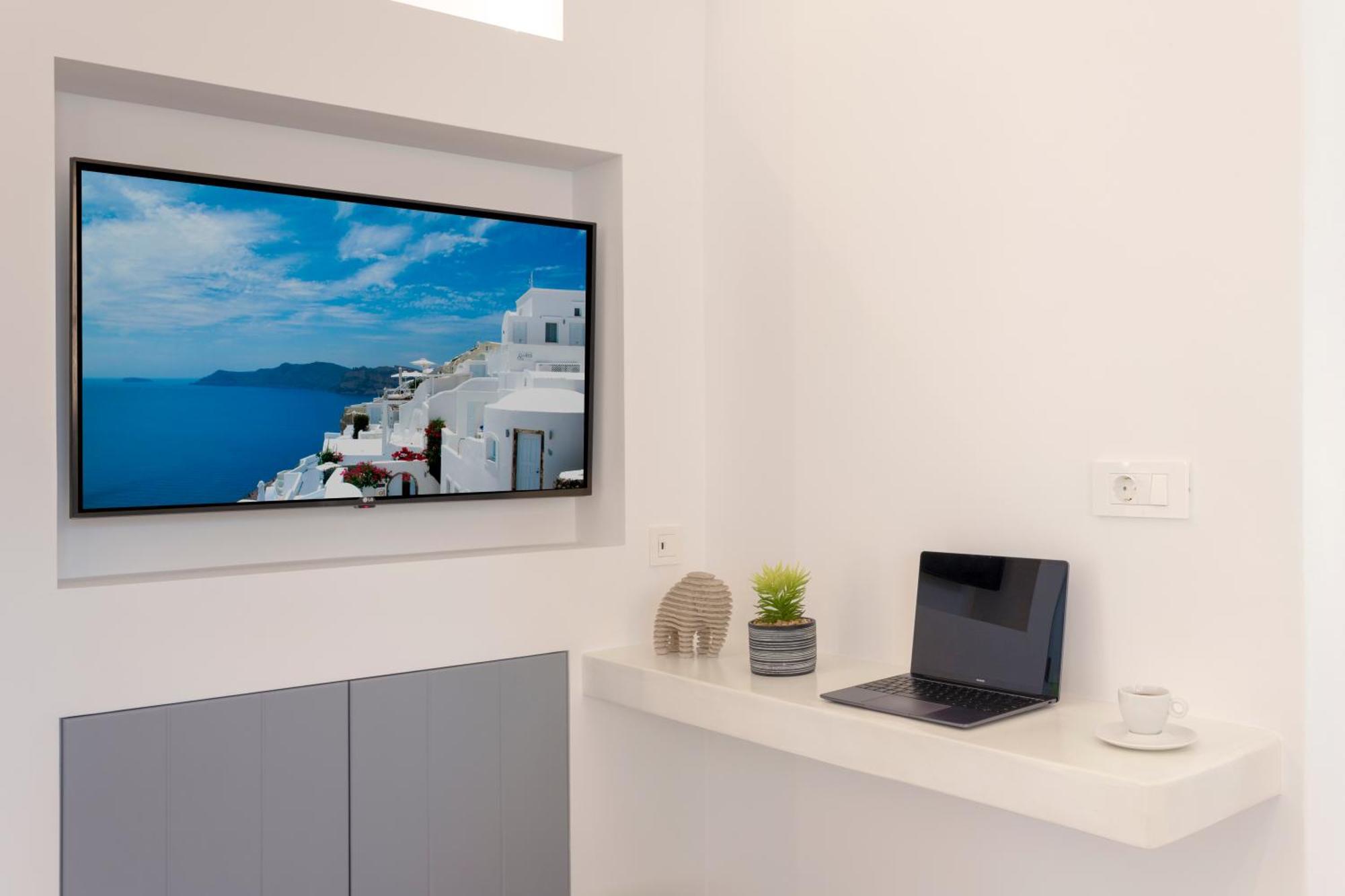 Linea Luxury Suites Fira (Santorini) Exterior foto