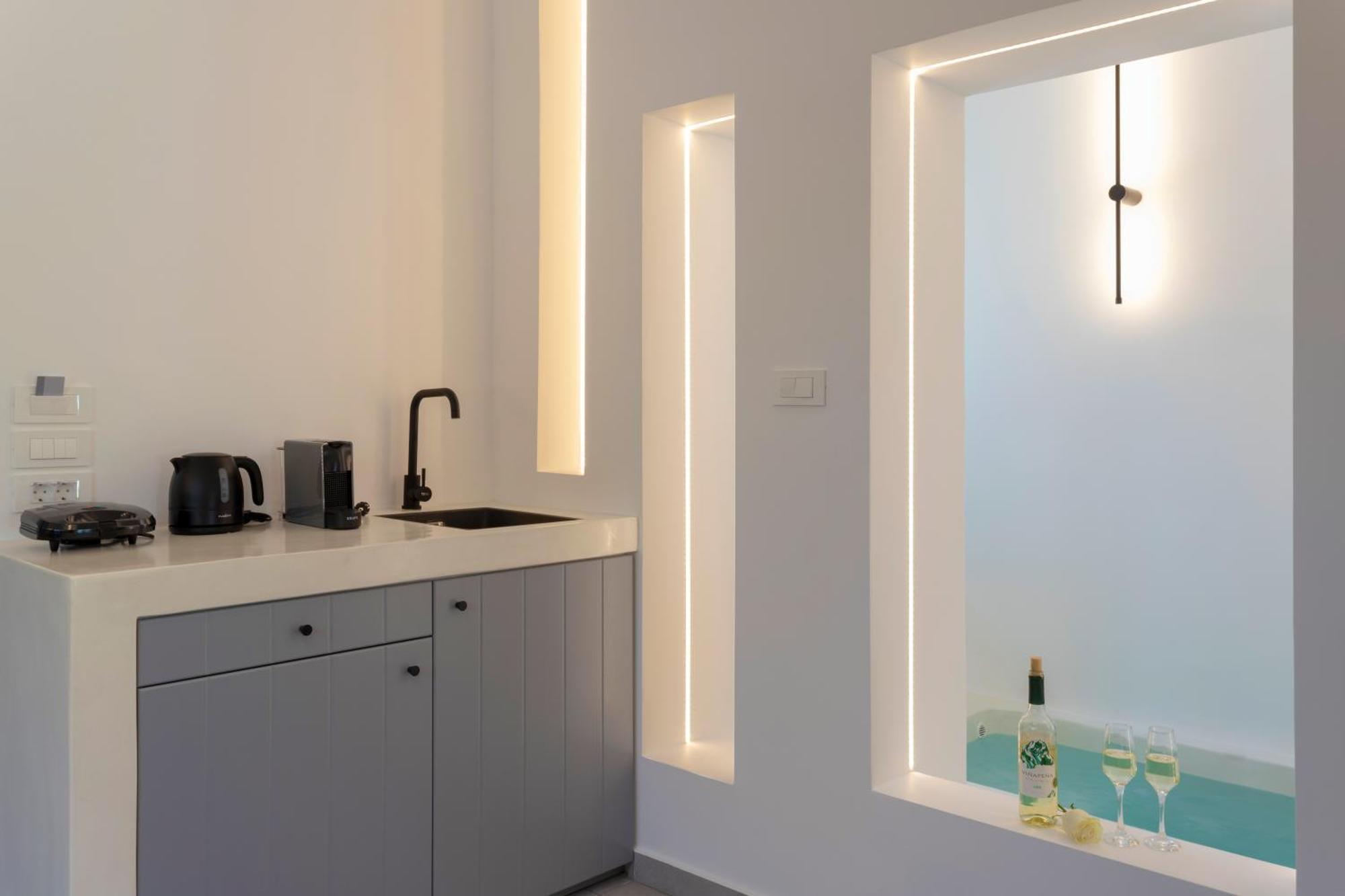 Linea Luxury Suites Fira (Santorini) Exterior foto